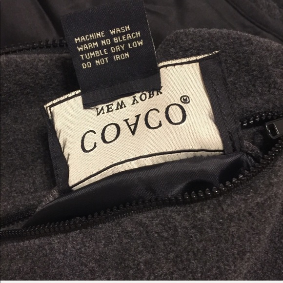 NWT. Reversible black vest. Large - Picture 5 of 5